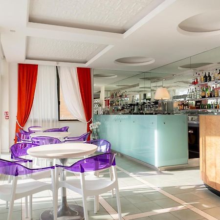 Hotel Dino Сан-Бенедетто-дель-Тронто Экстерьер фото